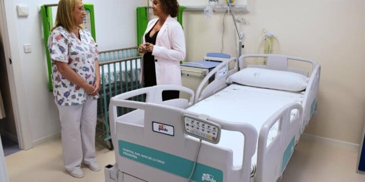 Catalina García, consejera de salud andaluza, en una reciente inauguración del Área Pediátrica del Hospital de Úbeda